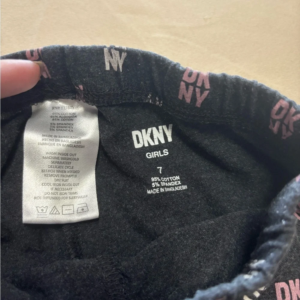 DKNY Gray Kids Leggings‎ w/ Pink & White Logos